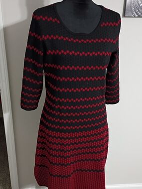 Black and Red Long Sleeve Knit Dress